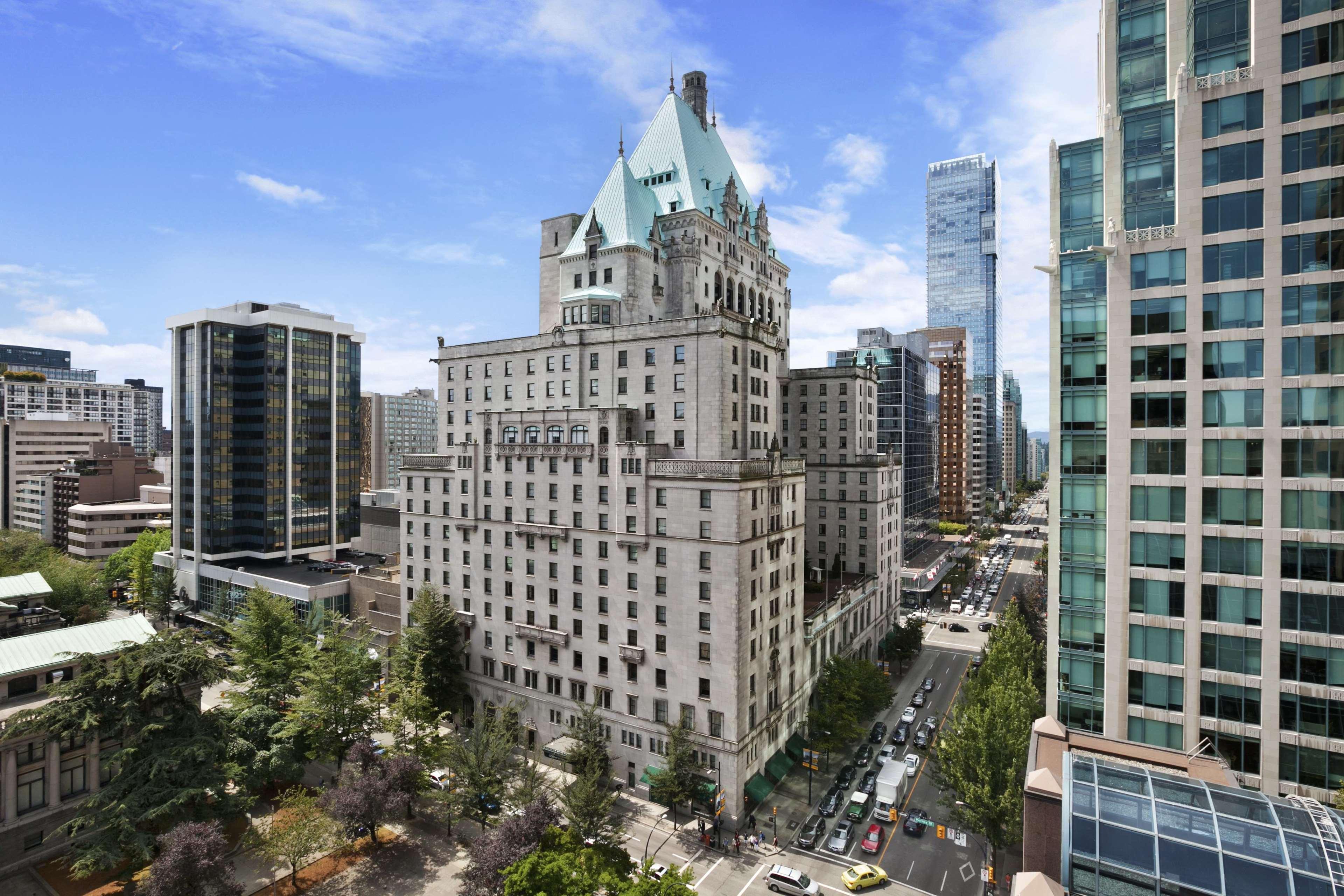 Fairmont Hotel Ванкувер Экстерьер фото The Sutton, 2014